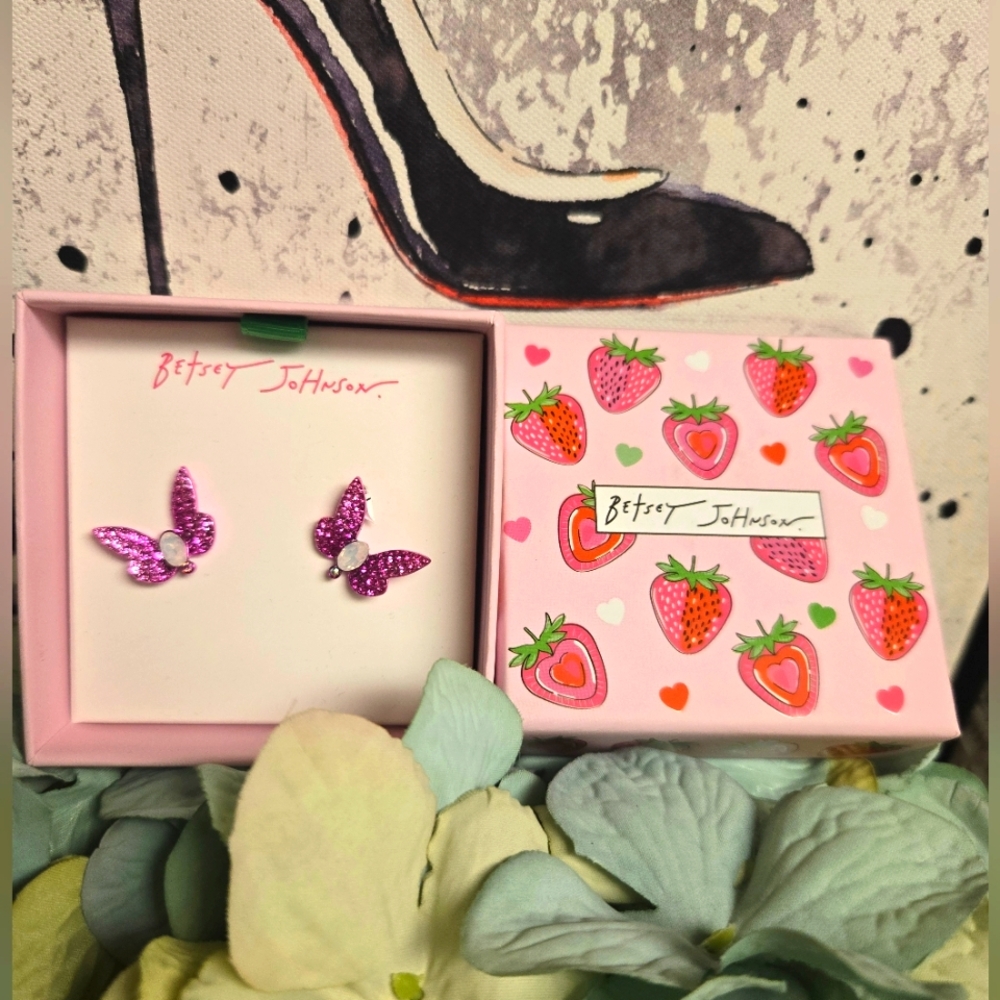 Betsey Johnson Pink Butterfly Stud Earrings NIB - Picture 2 of 4